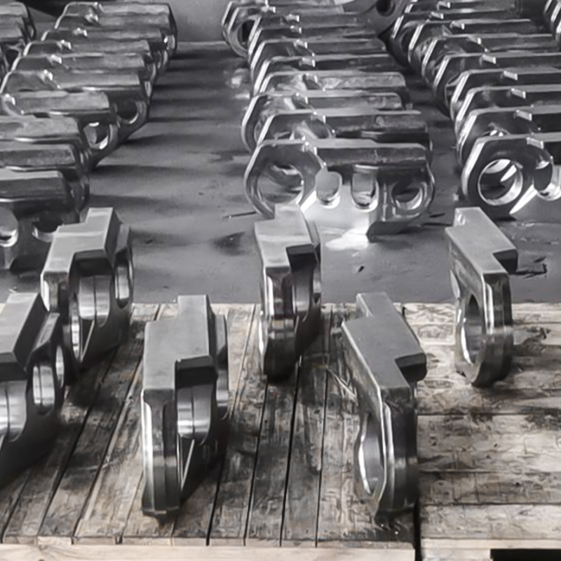 Odkuwki ogniw gąsienic koparki